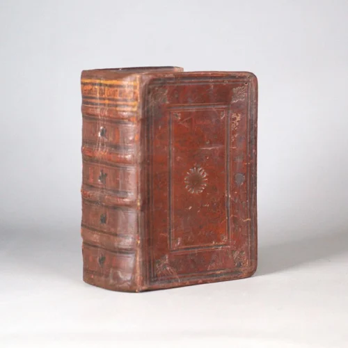 Sleidanus, John. De statu religionis et reipublicae, Carolo quinto, Caesare, comentarii.