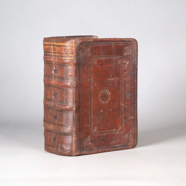 Sleidanus, John. De statu religionis et reipublicae, Carolo quinto, Caesare, comentarii.